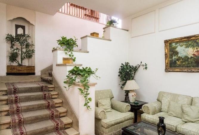 8381607 - Property Image 2