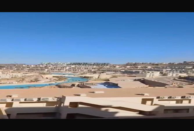 8382000 - Property Image 3