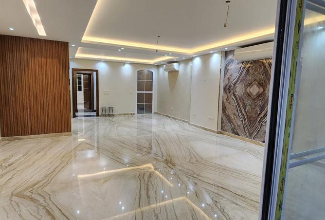 8383990 - Property Main Image