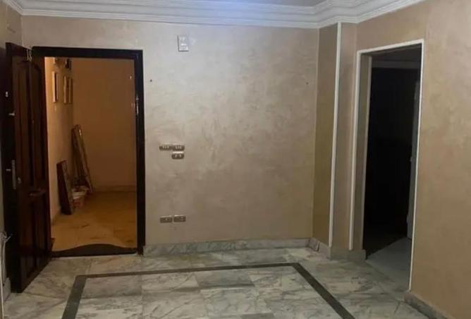 8393858 - Property Image 2