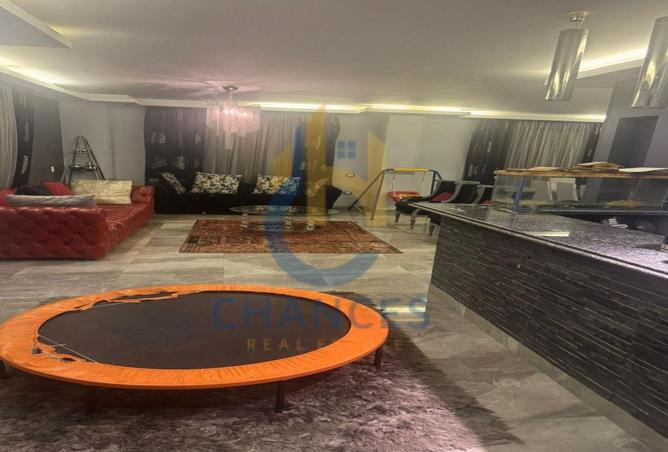 8384701 - Property Image 2