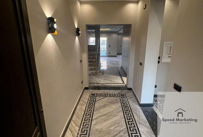 8385706 - Property Image 2