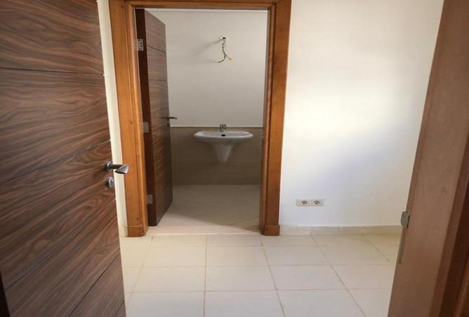 8386813 - Property Image 3