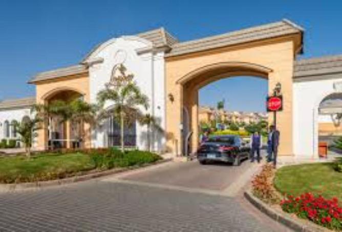 8391413 - Property Image 2