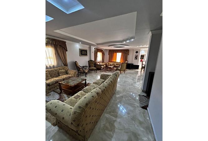 8391517 - Property Image 2