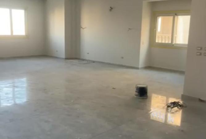 8392515 - Property Image 2