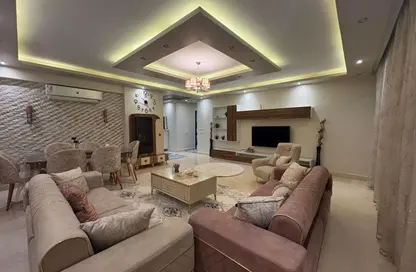 شقة - 3 غرف نوم - 3 حمامات للايجار في 90 افينيو - المستثمرين الجنوبية - مدينة القاهرة الجديدة - القاهرة