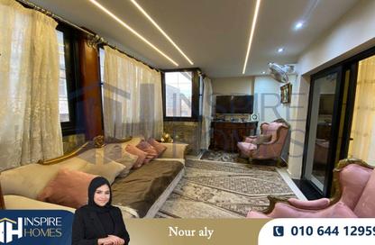 Apartment - 2 Bedrooms - 1 Bathroom for sale in Shaarawy St. - Laurent - Hay Sharq - Alexandria