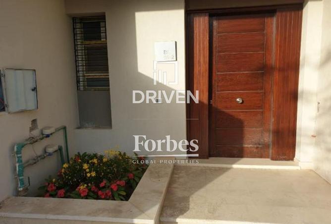 8396102 - Property Image 2