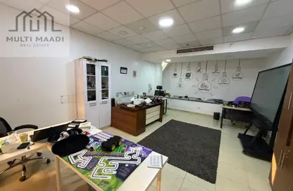 طابق كامل - استوديو - 6 حمامات للايجار في مدينة القاهرة الجديدة - القاهرة