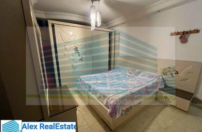 Apartment - 2 Bedrooms - 1 Bathroom for rent in Al Mosheer Ahmed Ismail St. - Sidi Gaber - Hay Sharq - Alexandria