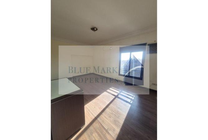 8397910 - Property Image 3