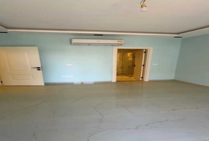 8398382 - Property Image 2