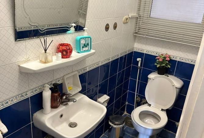 98823359 - Property Image 3