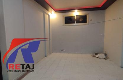 Apartment - 4 Bedrooms - 1 Bathroom for rent in Al Shouyfat St. - District 1 - The 5th Settlement - New Cairo City - Cairo