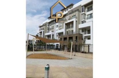 Apartment - 1 Bedroom - 2 Bathrooms for sale in Garden Lakes - 6 October Compounds - 6 October City - Giza