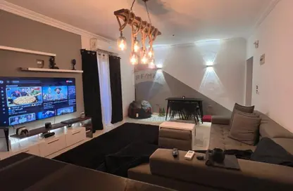 شقة - 2 غرف نوم - 1 حمام للبيع في الحي السادس عشر - الشيخ زايد - الجيزة