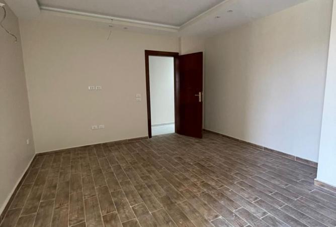 8418084 - Property Image 2