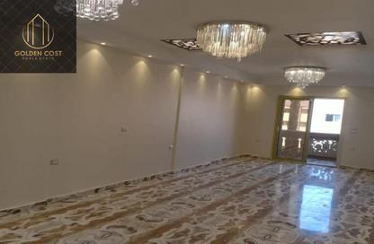 شقة - 3 - 3 للبيع في مسجد فاطمة الشربتلي - الحي الثالث - التجمع الخامس - مدينة القاهرة الجديدة - القاهرة