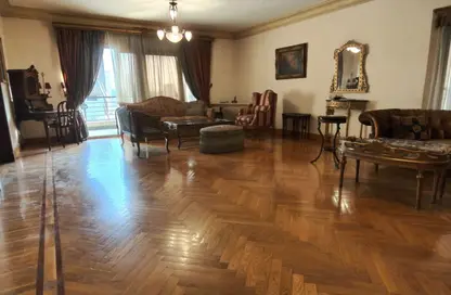 شقة - 3 غرف نوم - 2 حمامات للبيع في شارع وادي النيل - المهندسين - الجيزة