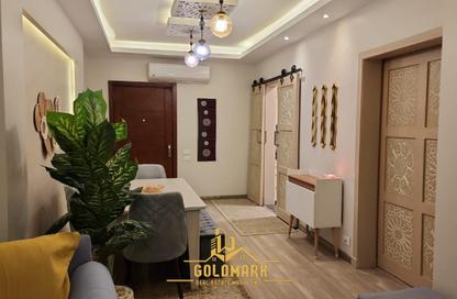 Apartment - Studio - 1 Bathroom for rent in Palm Hills Village Gate - South Investors Area - New Cairo City - Cairo
