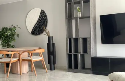 Apartment - 2 Bedrooms - 3 Bathrooms for rent in Swan Lake Residence - 5th Settlement Compounds - The 5th Settlement - New Cairo City - Cairo