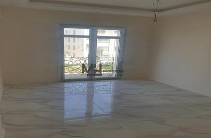 Apartment - 2 Bedrooms - 2 Bathrooms for rent in Garden Residence - Hyde Park - New Cairo City - Cairo
