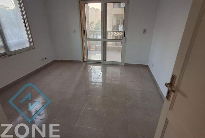 96044238 - Property Image 3