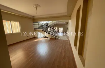 دوبلكس - 3 غرف نوم - 3 حمامات للبيع في حى جنوب الاكايمية - مدينة القاهرة الجديدة - القاهرة