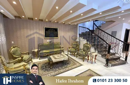 دوبلكس - 4 غرف نوم - 3 حمامات للايجار في الحي السابع - الشيخ زايد - الجيزة