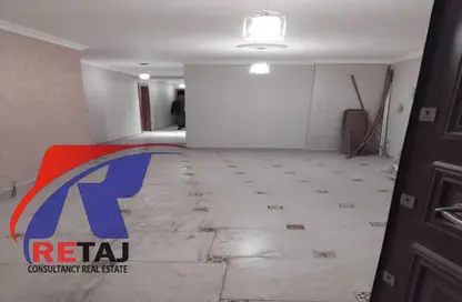 شقة - 3 غرف نوم - 2 حمامات للبيع في شارع عباس العقاد - المنطقة الأولى - مدينة نصر - القاهرة