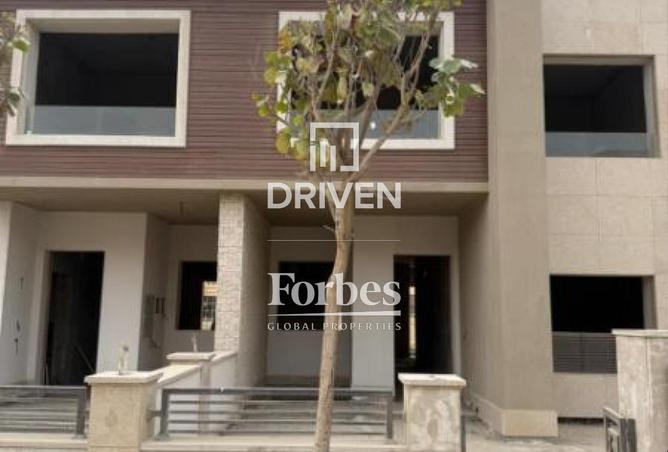 8700105 - Property Main Image