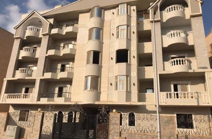Apartment - 3 Bedrooms - 2 Bathrooms for sale in North Lotus - El Lotus - New Cairo City - Cairo