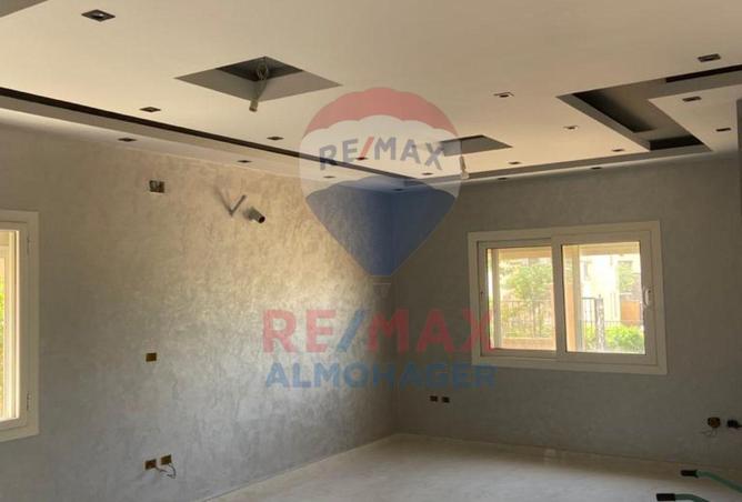 8594738 - Property Image 2