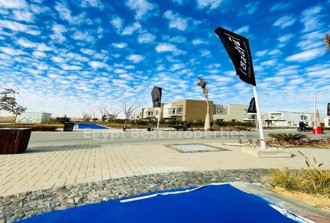 2OzW8qXThdw - Property Image 3