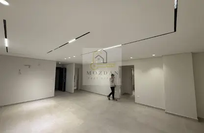 Apartment - 3 Bedrooms - 2 Bathrooms for sale in 10th Sector - Zahraa El Maadi - Hay El Maadi - Cairo Apartment - 3 Bedrooms - 2 Bathrooms for sale in 10th Sector - Zahraa El Maadi - Hay El Maadi - Cairo