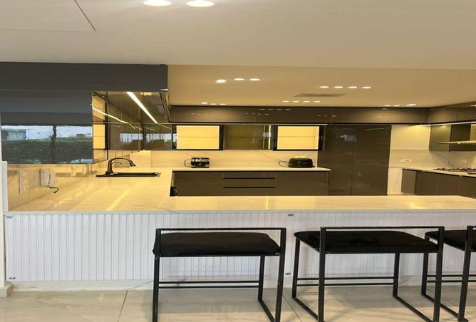 65911198 - Property Image 2