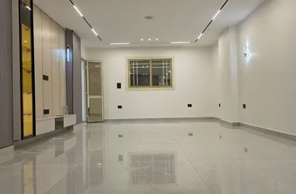 شقة - 3 غرف نوم - 2 حمامات للبيع في البوابة الرابعة - مينا - حدائق الاهرام - الجيزة