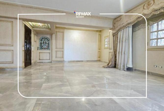 102345915 - Property Image 2