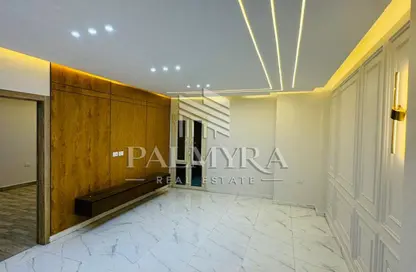 Apartment - 3 Bedrooms - 2 Bathrooms for sale in 2nd District - 6 October City - Giza