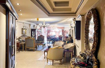Apartment - 4 Bedrooms - 2 Bathrooms for sale in Albert Al Awal St. - Smouha - Hay Sharq - Alexandria