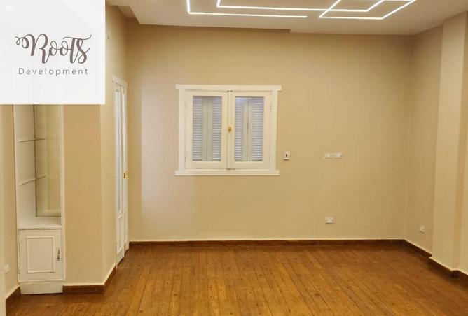 72180894 - Property Main Image