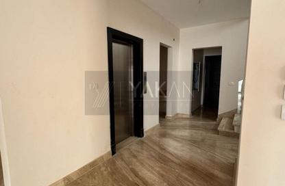 Villa - 6 - 6 for sale in The Address East - 90 Street - The 5th Settlement - New Cairo City - Cairo