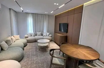 شقق فندقية - 3 غرف نوم - 3 حمامات للبيع في الجار شيراتون - شيراتون المطار - النزهة - القاهرة