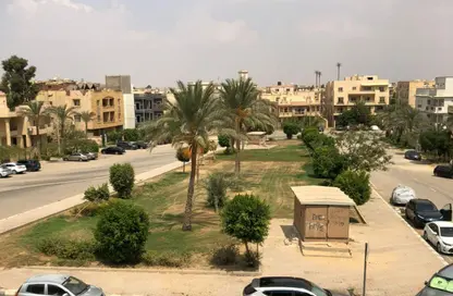 شقة - 4 غرف نوم - 3 حمامات للايجار في شارع زكريا احمد - البنفسج 5 - البنفسج - مدينة القاهرة الجديدة - القاهرة