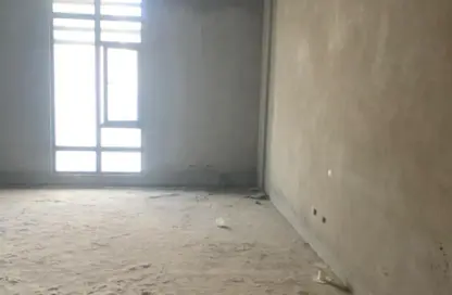 مساحات مكتبية - 3 غرف نوم - 1 حمام للايجار في ديستريكت 5 - كمبوندات التجمع الخامس - التجمع الخامس - مدينة القاهرة الجديدة - القاهرة