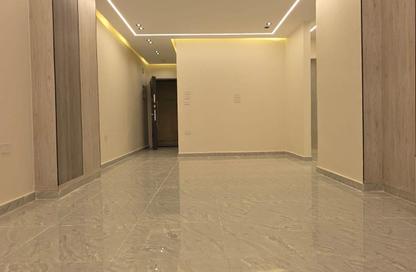 Apartment - 3 Bedrooms - 2 Bathrooms for sale in Gate 4 - Mena - Hadayek El Ahram - Giza