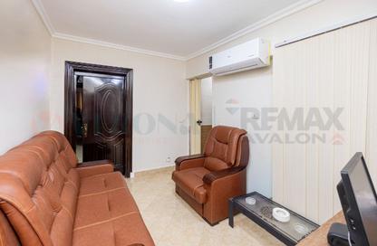 Office Space - Studio - 2 Bathrooms for sale in Saad Zaghloul St. - Raml Station - Hay Wasat - Alexandria