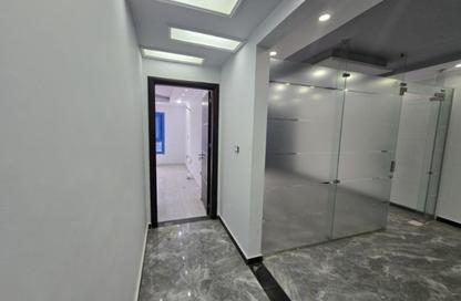 Office Space - Studio - 2 Bathrooms for rent in Zahraa El Maadi - Hay El Maadi - Cairo