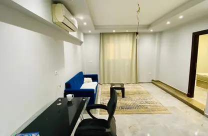 شقة - غرفة نوم - 1 حمام للايجار في شارع رقم 28 - الحي الرابع - التجمع الخامس - مدينة القاهرة الجديدة - القاهرة